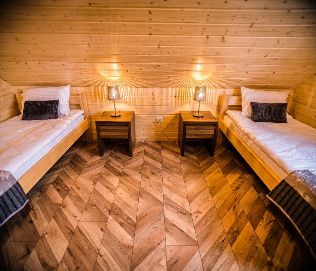 Vila Kraina Dauby Wielowies  Exteriér fotografie