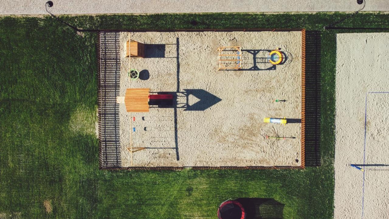 Vila Kraina Dauby Wielowies  Exteriér fotografie
